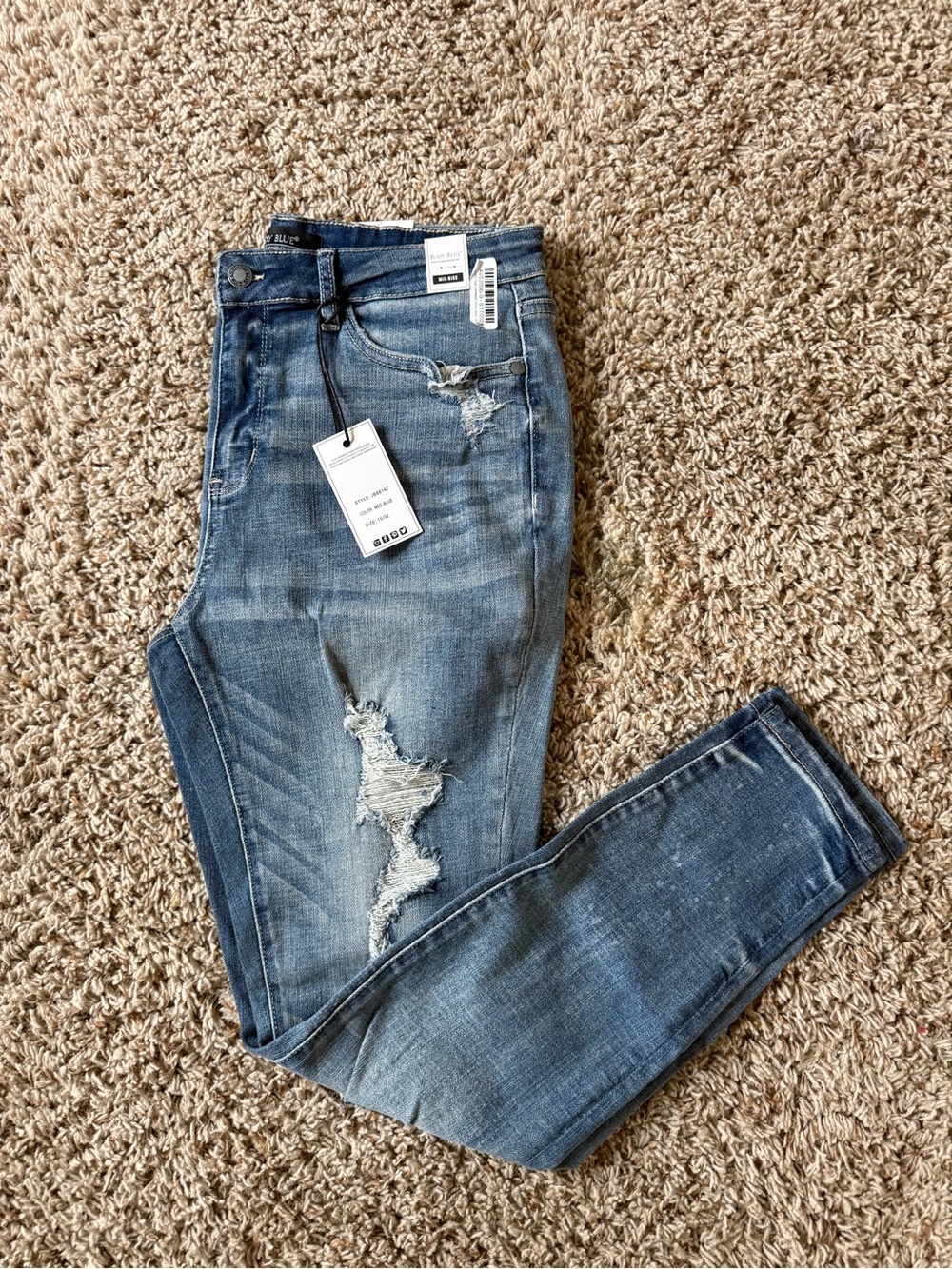 Judy Blue Mid Rise Women’s Distressed Blue Skinny Jeans